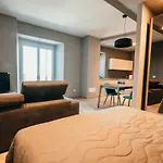 Meda - Lakeside Leisure & Business