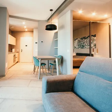 Meda - Lakeside Leisure & Business