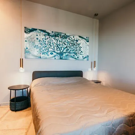 Meda - Lakeside Leisure & Business Apartman Cissano