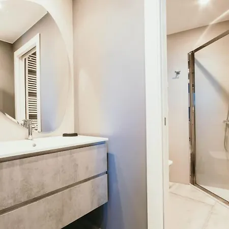 Апартаменты Meda - Lakeside Leisure & Business