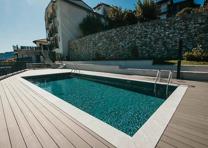 Meda - Lakeside Leisure & Business 公寓 *